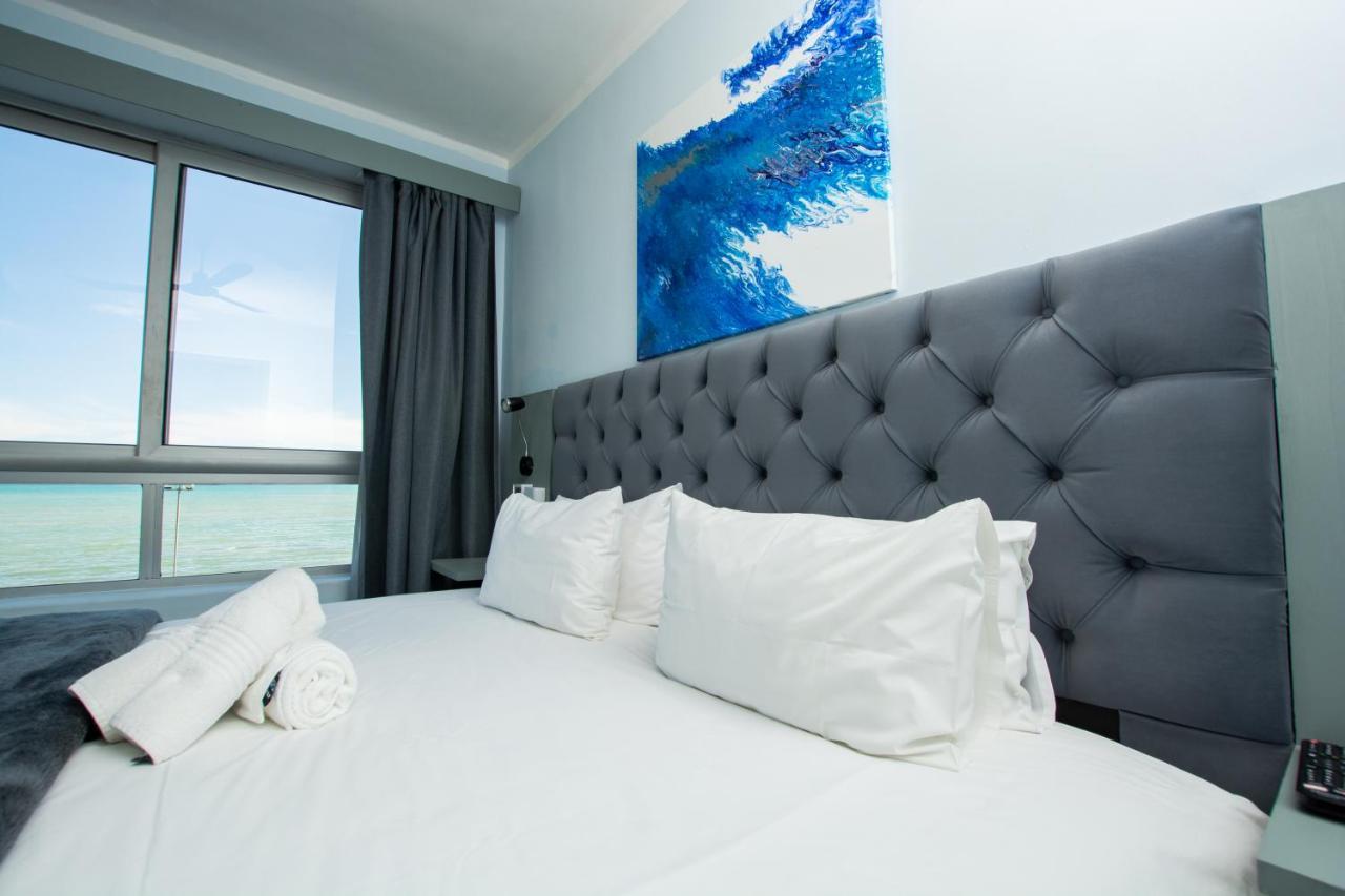 Ocean Breeze Hotel Strand Exterior photo